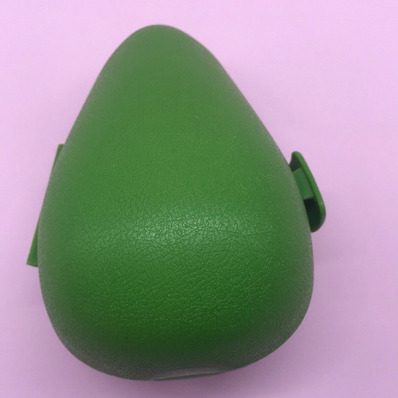Tupperware Avocado Keeper - Picture 13 of 16